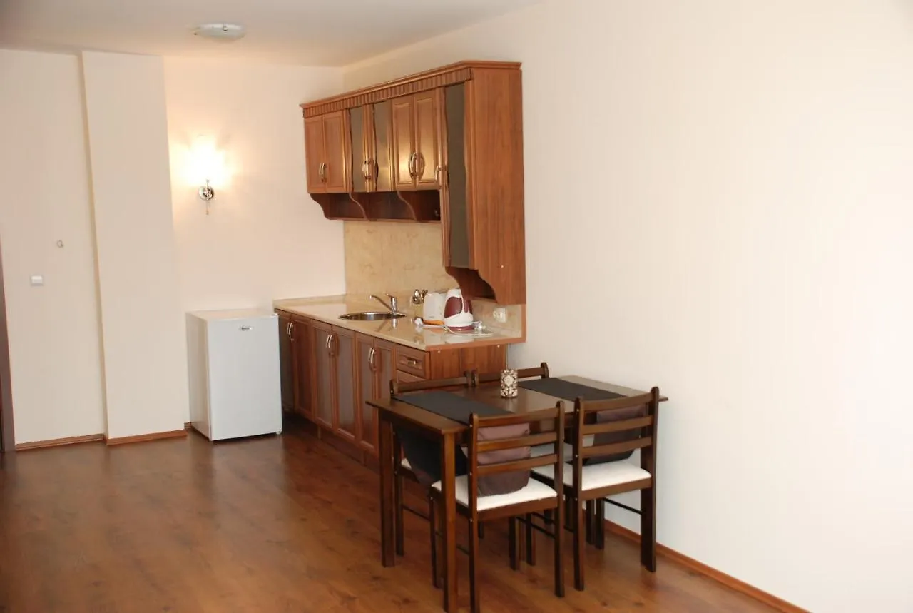Pirin Palace White Apartments بانسكو