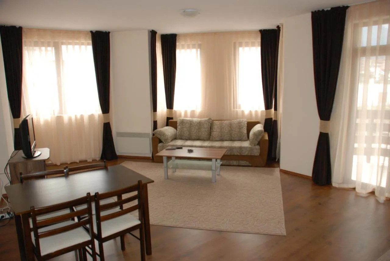 Pirin Palace White Apartments بانسكو
