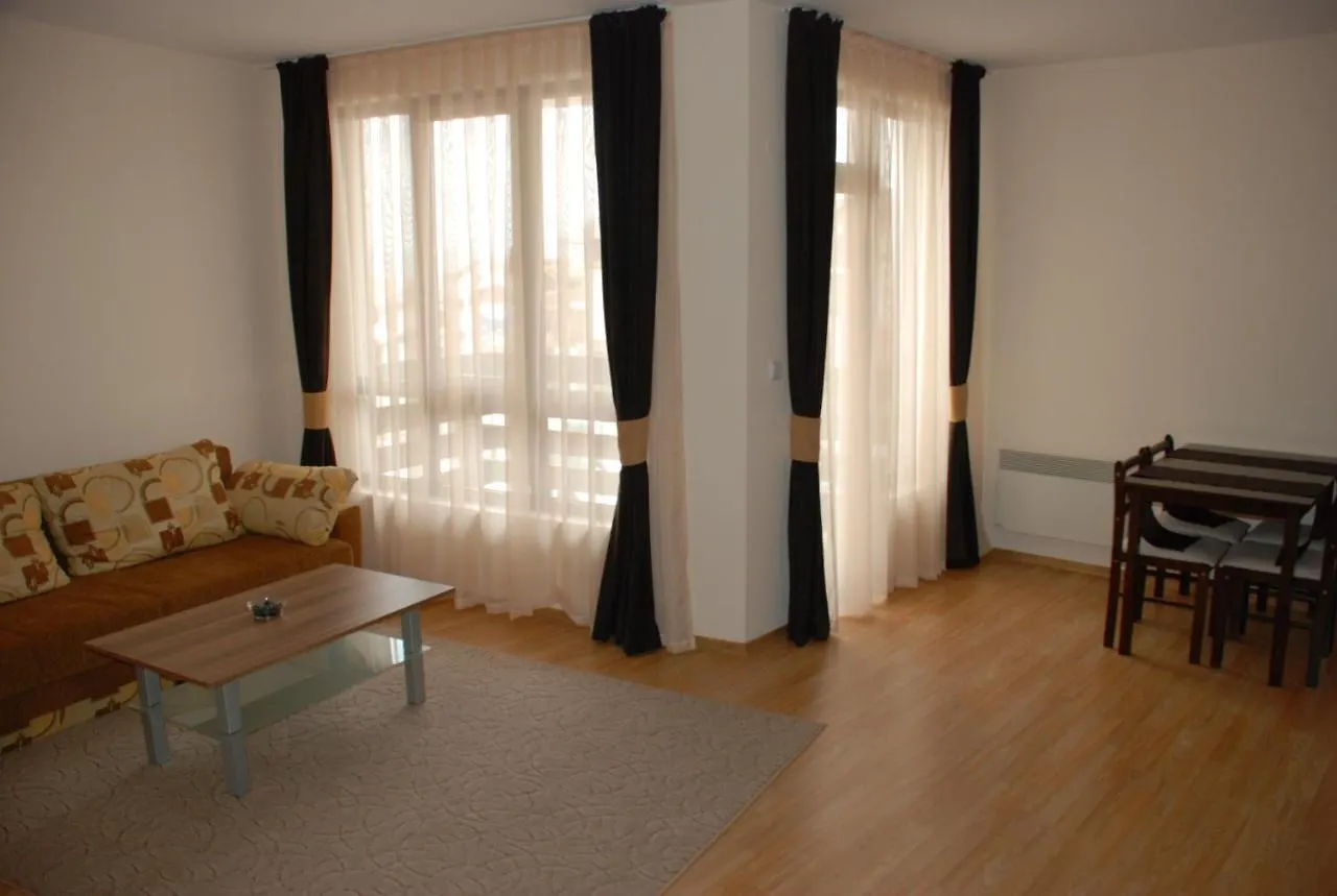 Pirin Palace White Apartments بانسكو