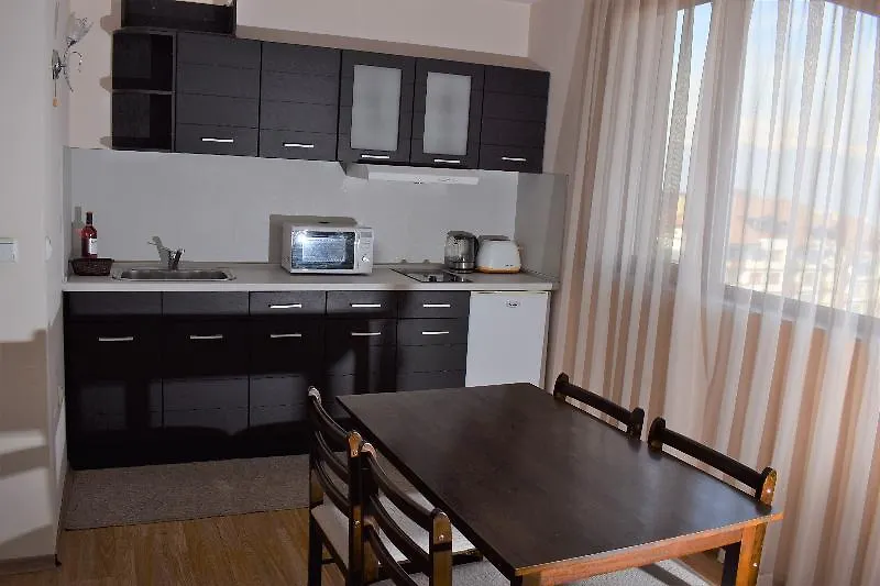 Pirin Palace White Apartments بانسكو 0*,